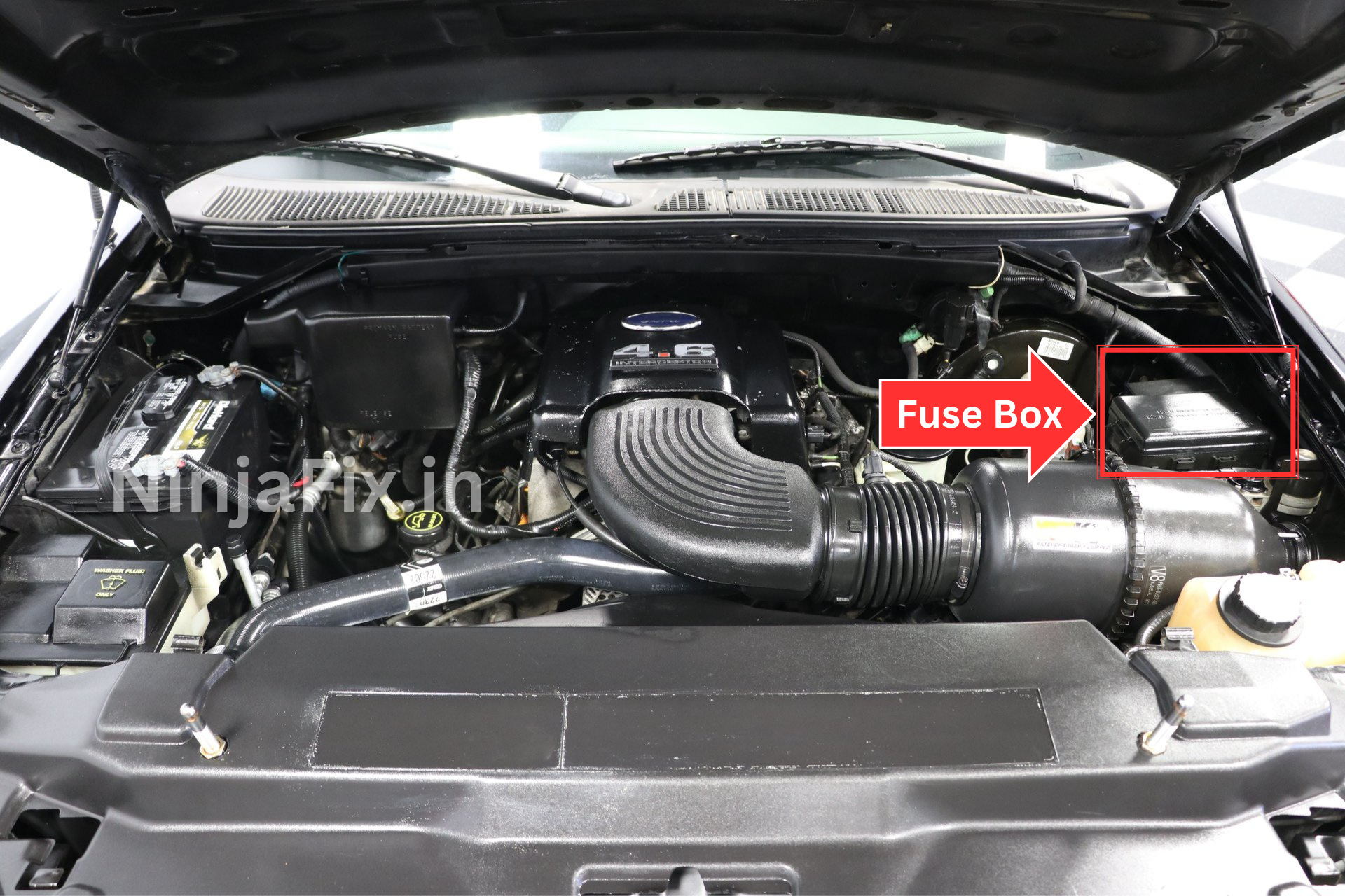 1998 ford f 150 under hood fuse box location for PCM Relay and fuse